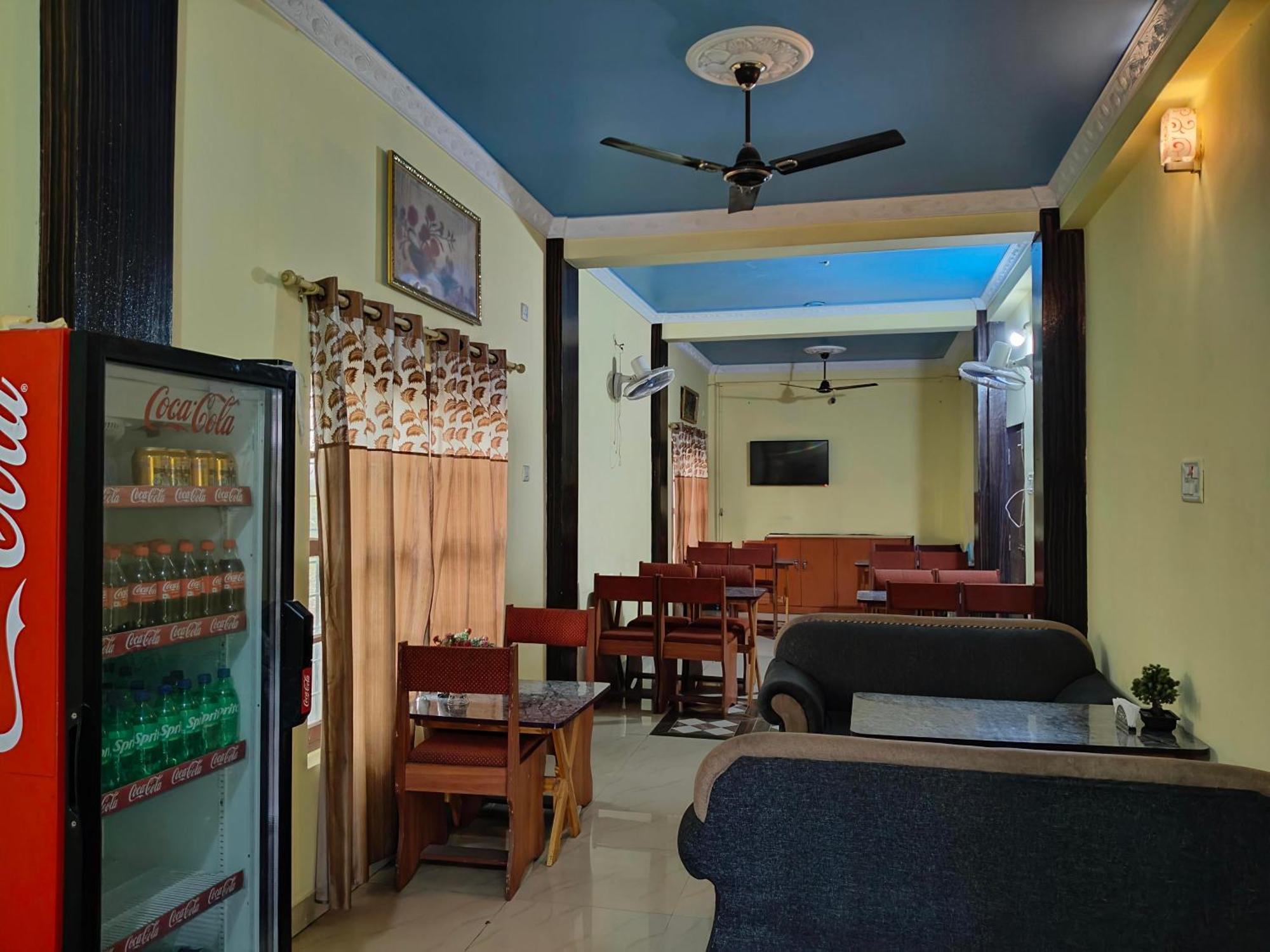 Hotel Daisy Park Bhairāhawā 외부 사진